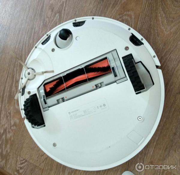 Робот-пылесос Xiaomi Mijia Mi Robot Vacuum Cleaner SKV4000CN фото