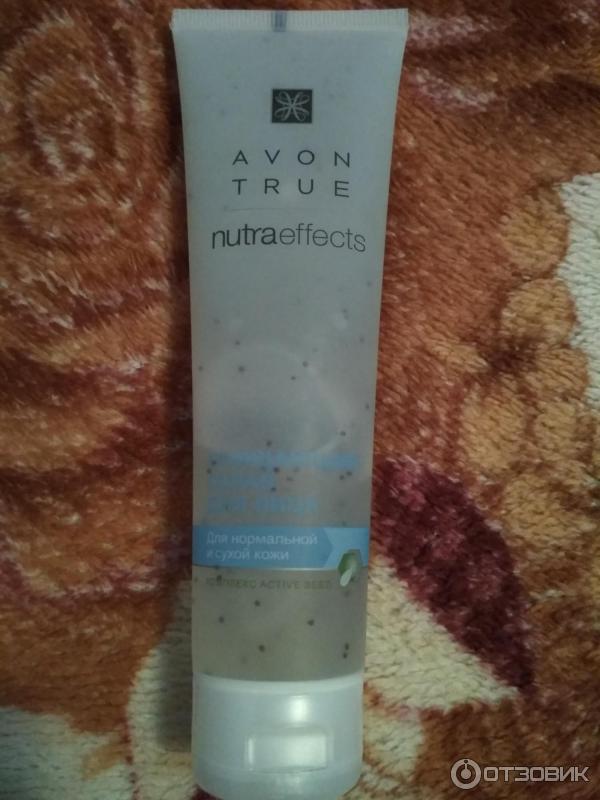 Очищающий скраб для лица Avon NutraEffects фото