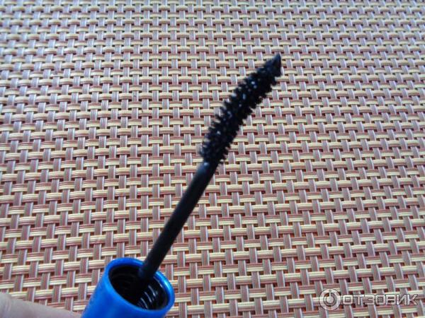 Тушь для ресниц Maybelline Volum Express Curved Brush фото