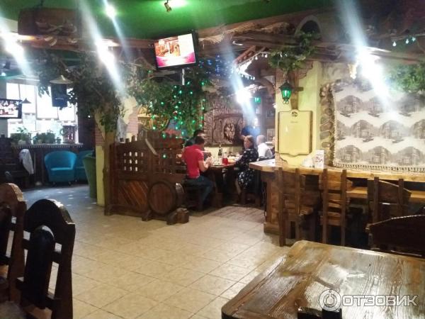 Интерьер в кафе охотничий рай