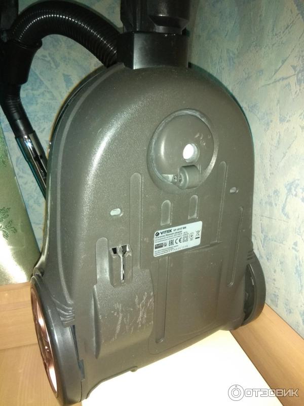 Отзыв о Пылесос Vitek VT-8117 BK | С ним уборка стала проще