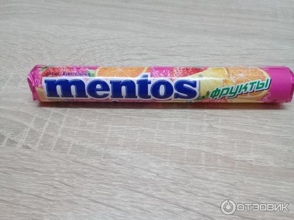 Жевательные драже Perfetti Van Melle Mentos со вкусом фруктов фото