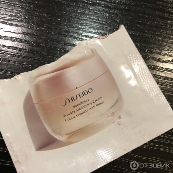 Дневной крем Shiseido Benefiance Wrinkleresist 24 фото