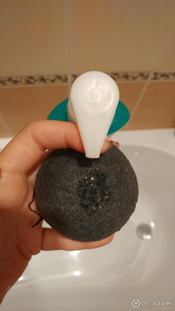 Конжаковый спонж для умывания Hubei Yizhi Konjac Biotechnology Konjac Sponge фото