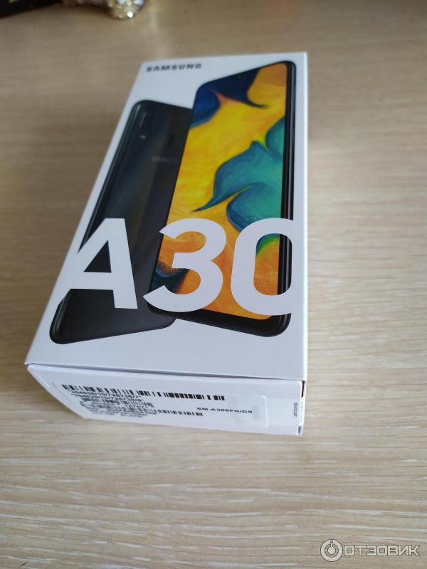 Смартфон Samsung Galaxy A30 фото