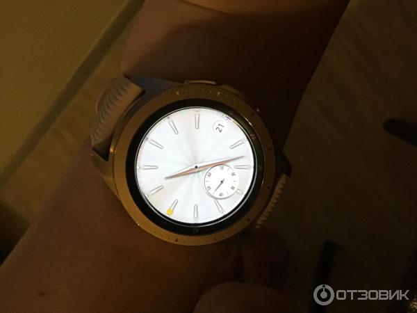 Умные часы Samsung Galaxy Watch фото