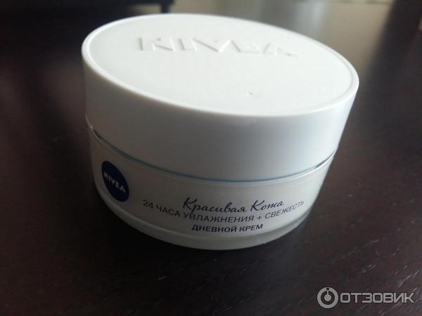 Дневной крем для лица Nivea Красивая кожа 24 часа увлажнения+свежесть фото