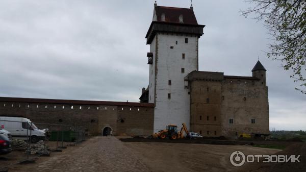 Экскурсия в Замок Германа (Эстония, Нарва) фото