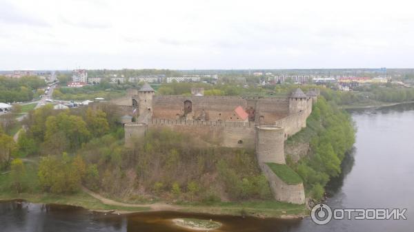 Экскурсия в Замок Германа (Эстония, Нарва) фото