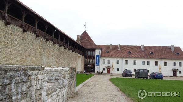 Экскурсия в Замок Германа (Эстония, Нарва) фото