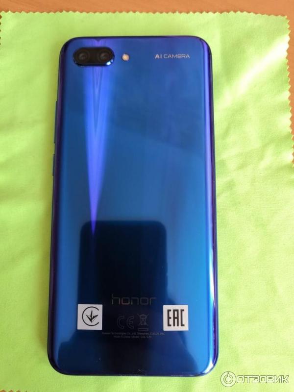 Смартфон Huawei Honor 10 фото