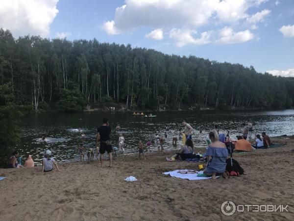 Тропаревский пруд купание. Тропарево озеро. Тропарево пляж. Пляж Тропарево в Москве.