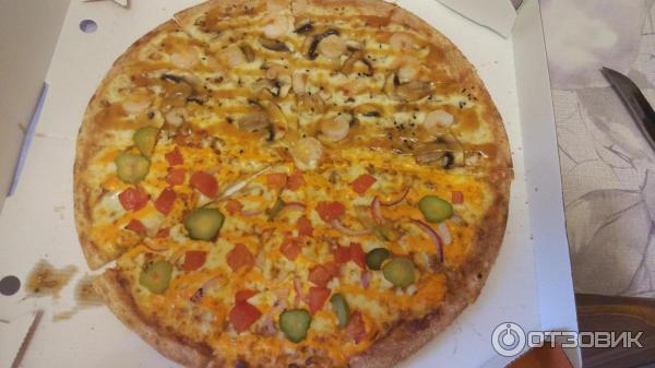 Пицца из двух половинок DoDo Pizza фото