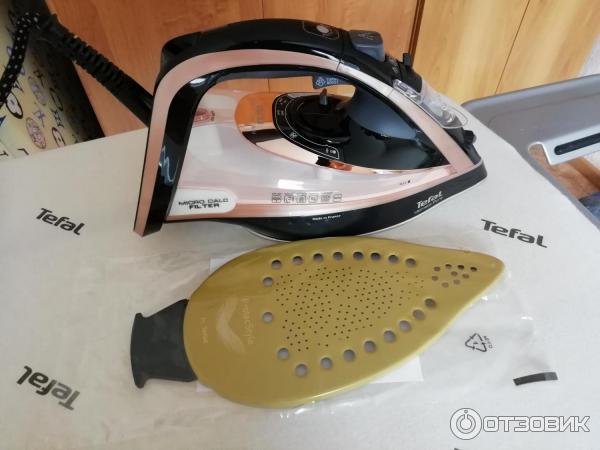 Tefal ultimate pure fv9865. Утюг Tefal fv9867 Ultimate Pure. Tefal FV 9865. Tefal fv9865 Ultimate Pure. Утюг Тефаль с насадкой для деликатных тканей.