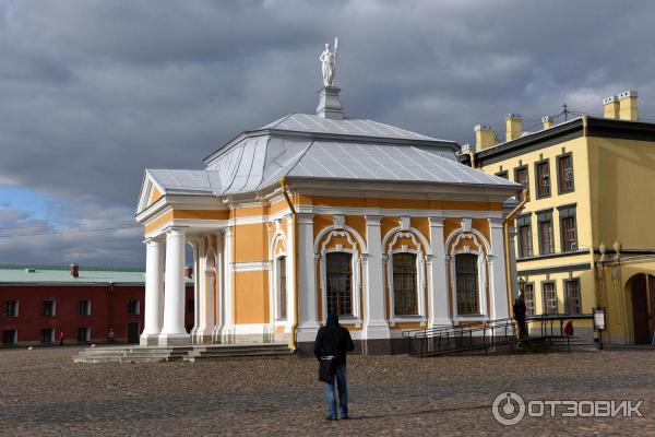 Пешая прогулка вокруг Петропавловской крепости (Россия, Санкт-Петербург) фото