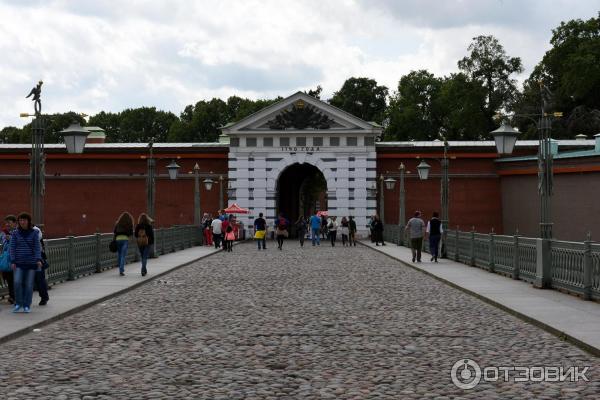 Пешая прогулка вокруг Петропавловской крепости (Россия, Санкт-Петербург) фото