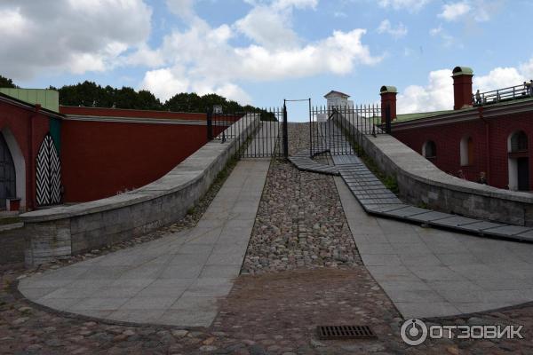 Пешая прогулка вокруг Петропавловской крепости (Россия, Санкт-Петербург) фото