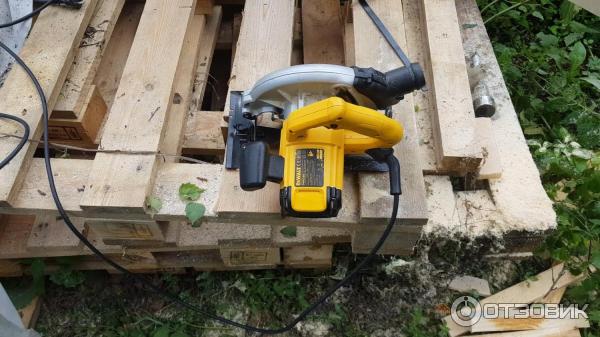 Циркулярка Dewalt DWE 560