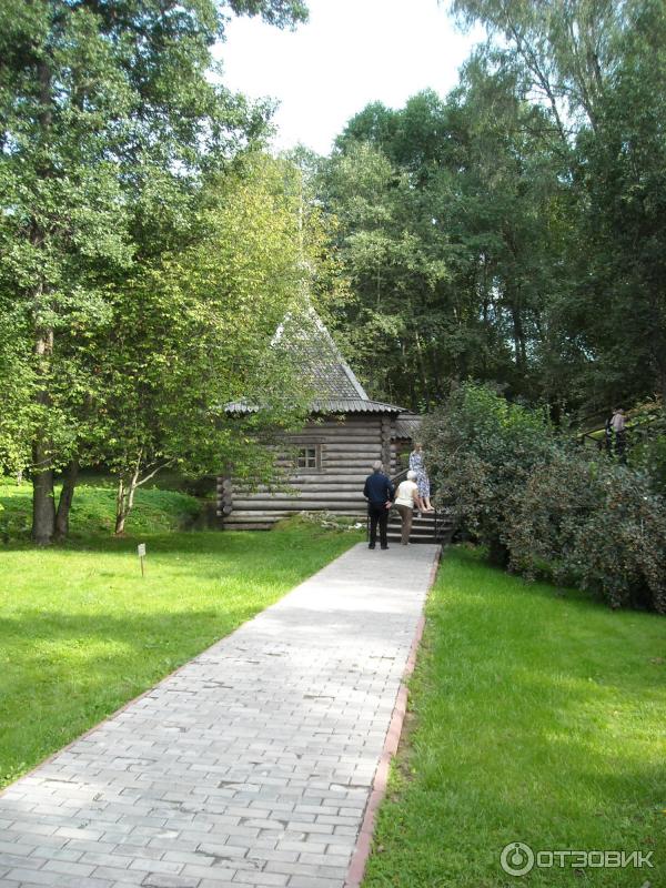 Святой Источник преподобного Давида в селе Талеж (Россия, Чехов) фото