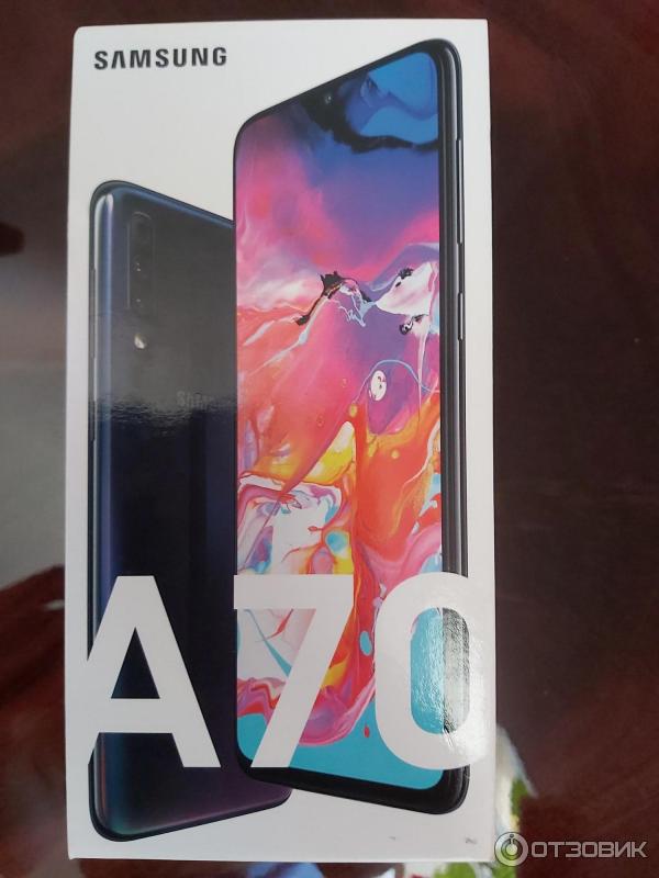 Смартфон Samsung Galaxy A70 фото