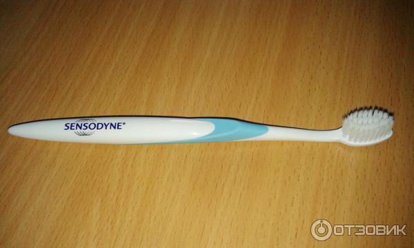 Зубная щетка Sensodyne фото