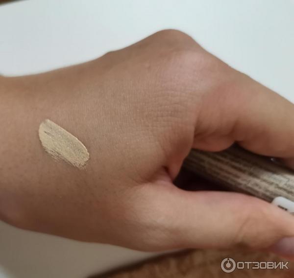 Консилер Catrice Re-Touch Light-Reflecting Concealer фото