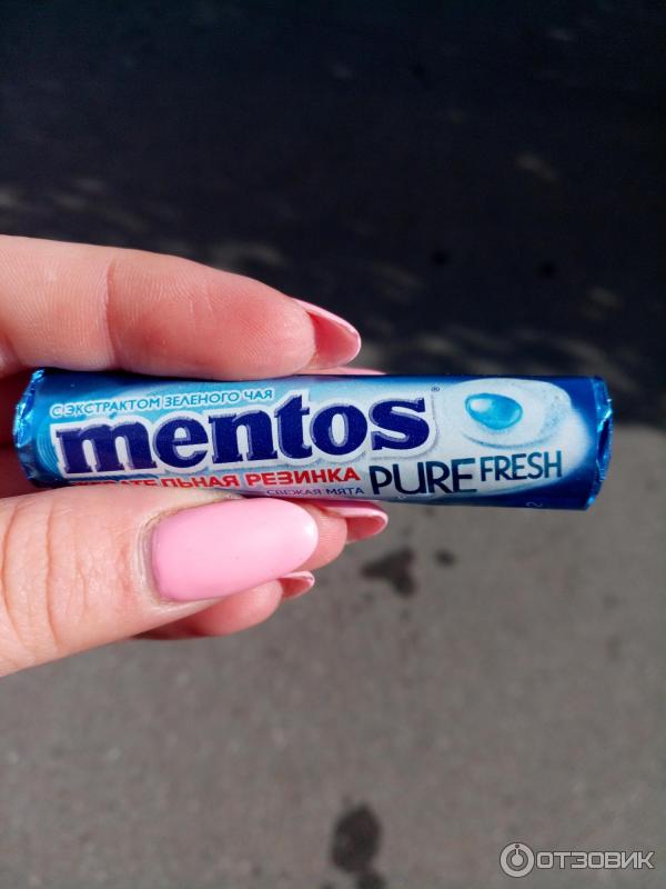 Жевательное драже Mentos фото