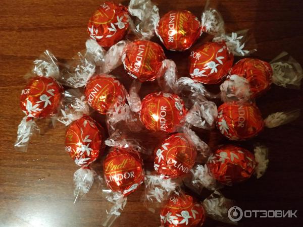 Шоколадные конфеты Lindt фото