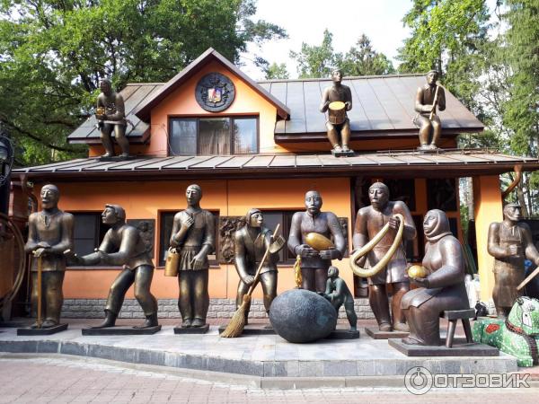 Дача церетели. Дом зураба церетели в переделкино. Церетели парк в переделкино. Церетели парк в переделкино. Музей зураба церетели в москве.