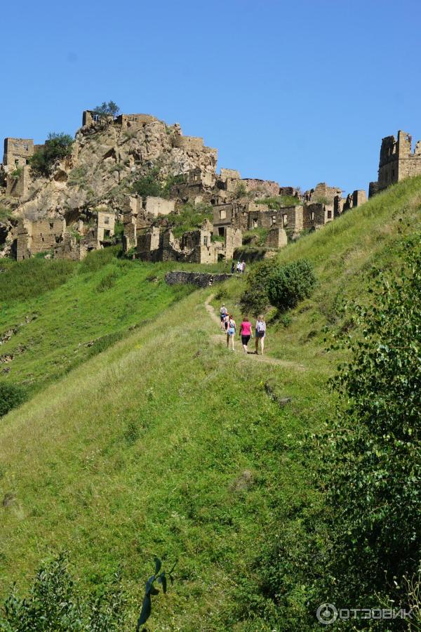 Экскурсия по старинному селу Гамсутль (Россия, Дагестан) фото