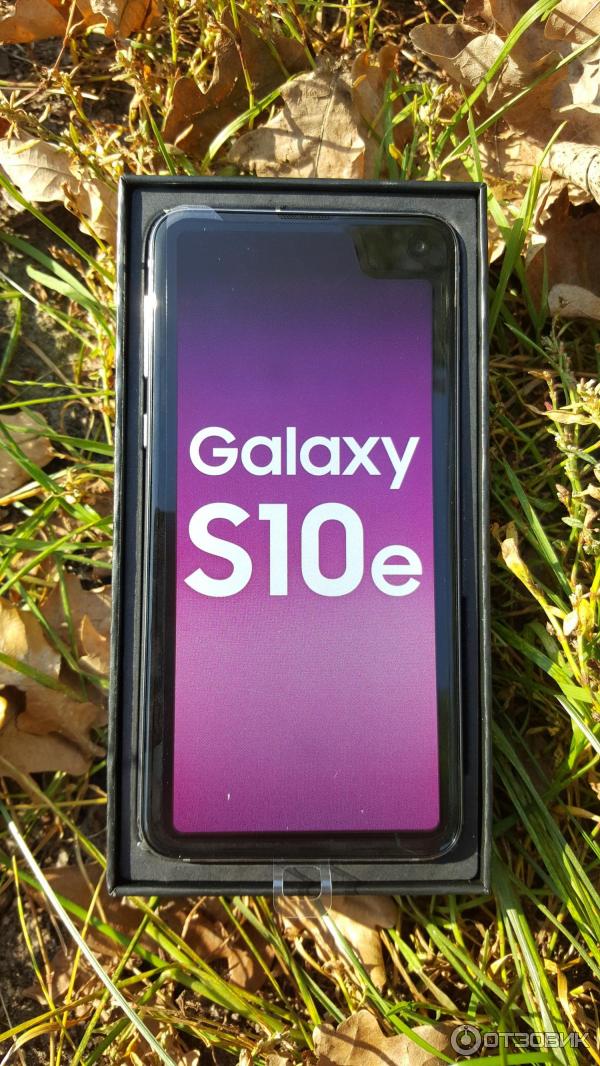 Смартфон Samsung Galaxy S10e фото