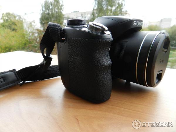 Цифровой фотоаппарат Sony Cyber-shot DSC-H300