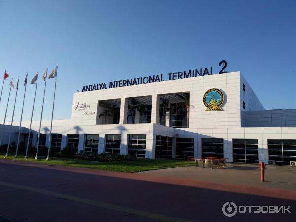 Сколько аэропортов в анталии в турции. Аэропорт анталия терминал 2. анталия терминал 1. аэропорт анталья терминал 1. аэропорт анталия в турции.