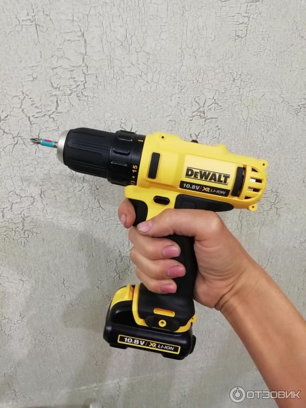 Аккумуляторная дрель-шуруповерт DeWALT DCD 710 D2 фото