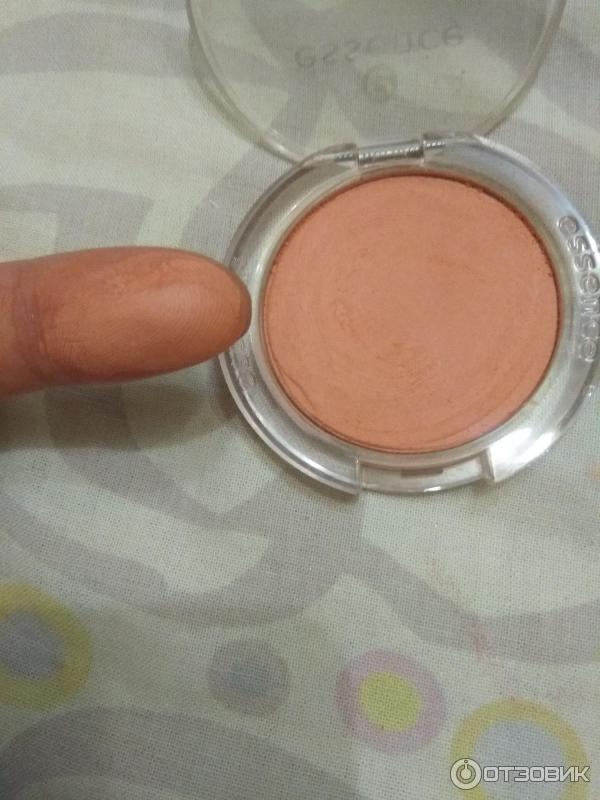 Румяна матовые Essence Matt touch blush фото