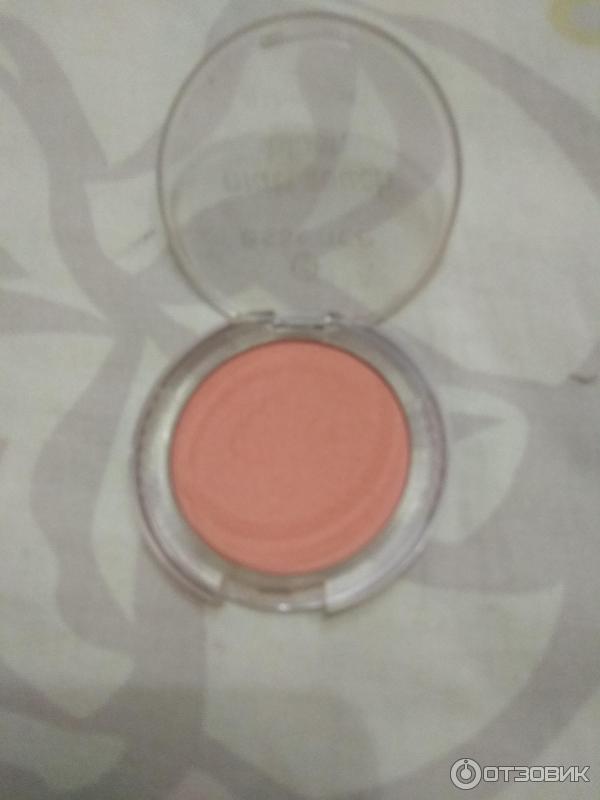 Румяна матовые Essence Matt touch blush фото