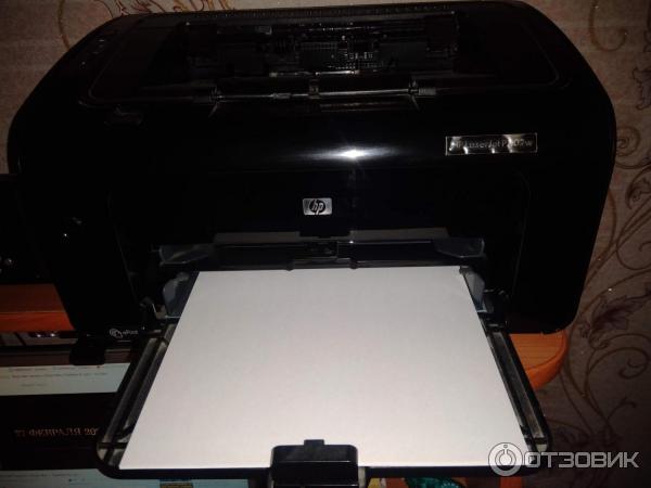 Лазерный принтер HP LaserJet P1102w фото