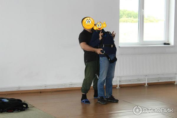 Прыжки с парашютом на аэродроме Первушино (Россия, Уфа) фото
