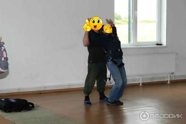 Прыжки с парашютом на аэродроме Первушино (Россия, Уфа) фото