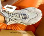 Кроссовки Adidas Yeezy Boost 700 фото