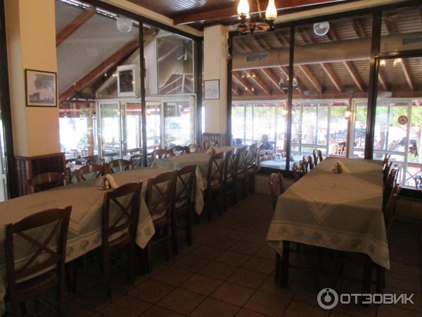 Таверна Taverna To Trigono (Каливия-Торику, Греция) фото