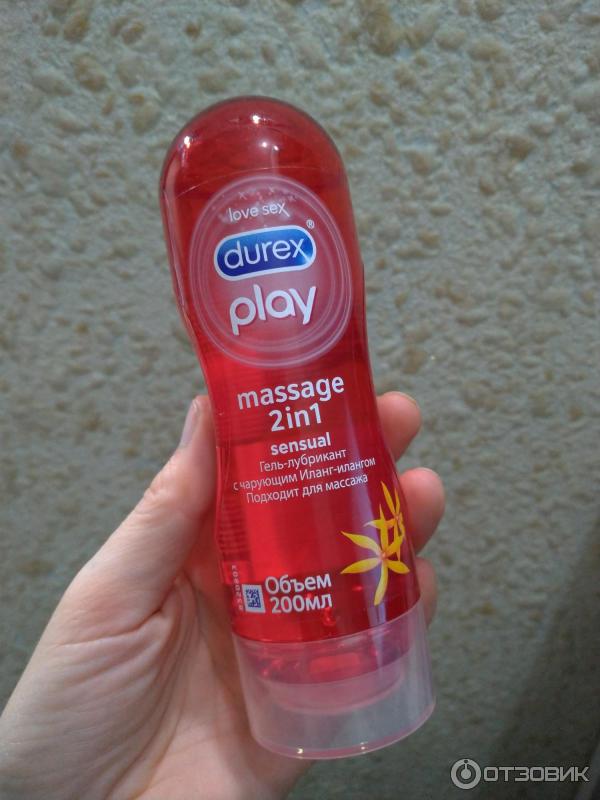 Как пользоваться лубрикантом на водной. Смазка Durex Play massage 2in1 иланг. Смазка дюрекс с иланг илангом. Смазка дюрекс в руке. Гель смазка дюрекс иланг иланг.