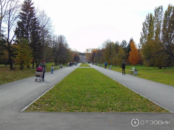 Парк чкалова екатеринбург фото Отзыв о Парк Чкалова (Россия, Екатеринбург) Большой парк. Много свободного места