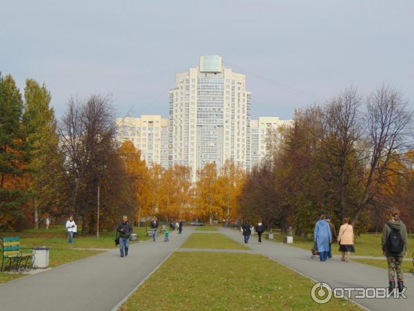 Парк чкалова екатеринбург фото Отзыв о Парк Чкалова (Россия, Екатеринбург) Большой парк. Много свободного места