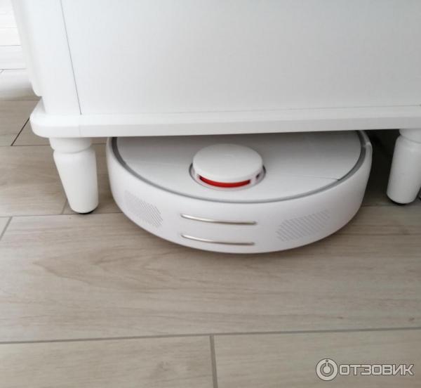 Робот-пылесос Xiaomi Mi Robot Vacuum Cleaner 1S