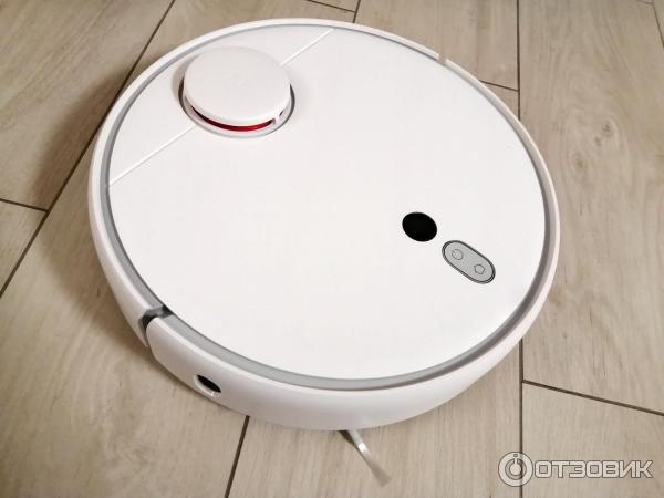 Робот-пылесос Xiaomi Mi Robot Vacuum Cleaner 1S