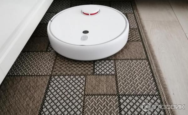 Робот-пылесос Xiaomi Mi Robot Vacuum Cleaner 1S