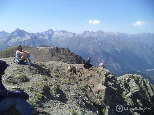 Канатная дорога в пос. Домбай (Россия, Карачаево-Черкессия) фото