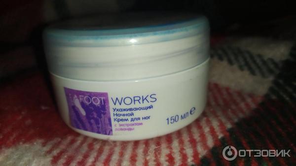 Ухаживающий ночной крем для стоп Avon Foot Works Лаванда фото