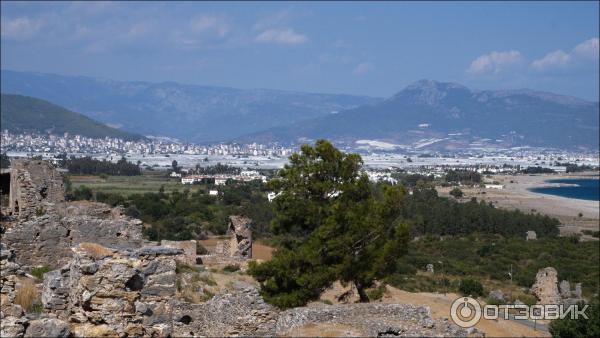 Анемуриума (Anemurium) некрополь (necropolis) вид на Анамур